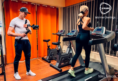 Fotograaf Niko Simola | Doe aan watergymnastiek in de Kirami hottub | Kirami