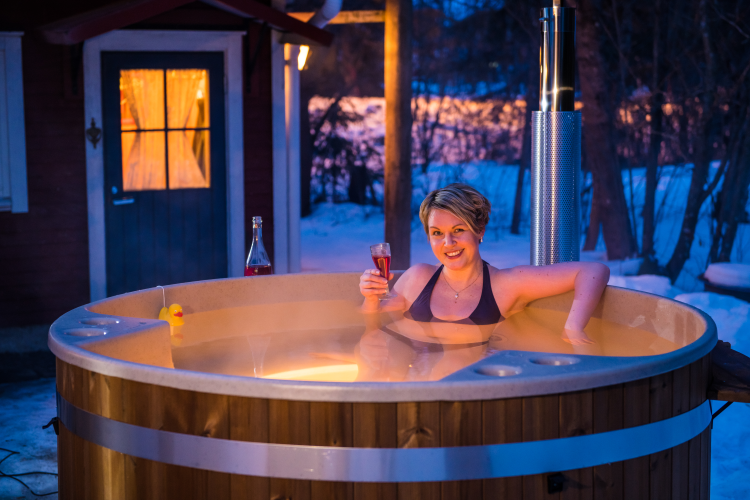 Vormt het warme water van de hottub met uitzicht op de sterrenhemel het absolute hoogtepunt van de avond | Kirami