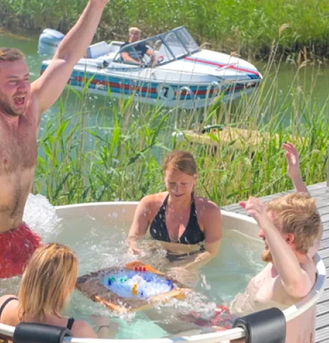 Juhannuksena kylvetään, taiotaan ja saunotaan | Kirami