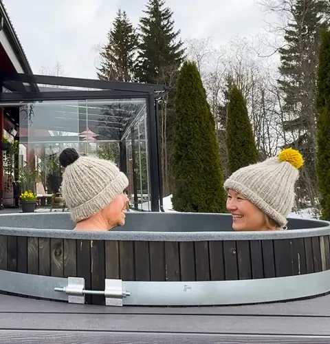 Buiten baden is een erg welkom tegengewicht voor het drukke gezinsleven met kinderen.