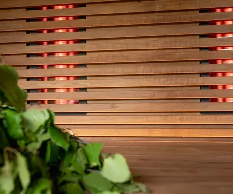 Kirami FinVision® -saunaan infrapunat lisävarusteena – monipuolista saunomista uudella tasolla