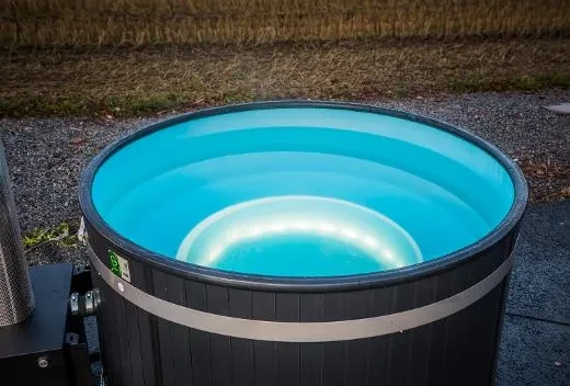 Ledverlichting voor de hottub voor verlichte badmomenten.