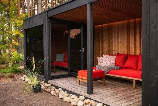 De lounge is een heerlijke ruimte om af te koelen in combinatie met de sauna | Kirami FinVision® -lounge M Misty