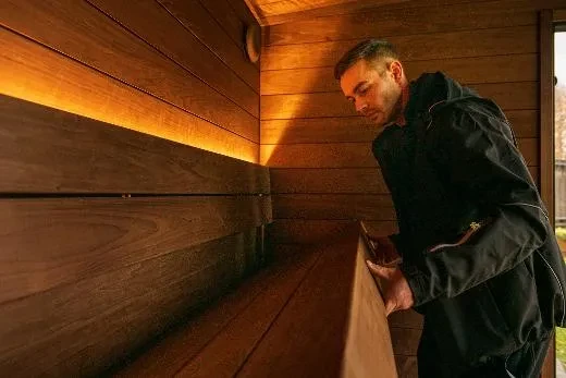 De Kirami FinVision® -sauna’s getuigen van de extreem hoogstaande afwerking door echte vakmannen.